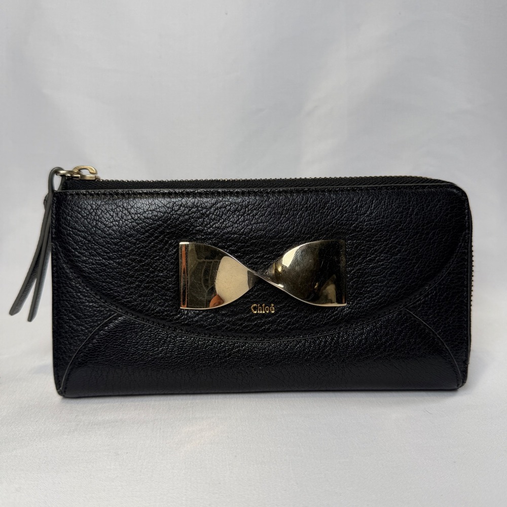 Chloe Twisted Bow Zip Around Wallet Womens Long Black Pebbled Leather Gold